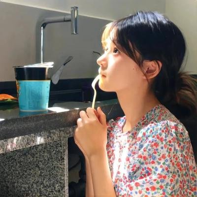 那个女孩的俘虏